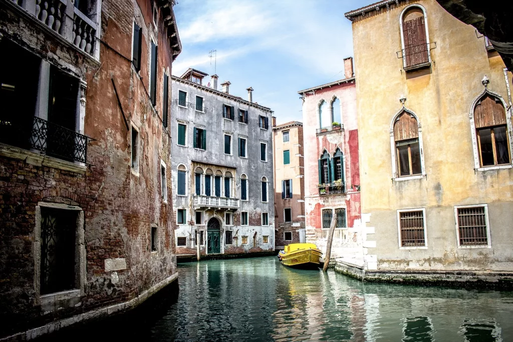 Венецианските канали, Италия