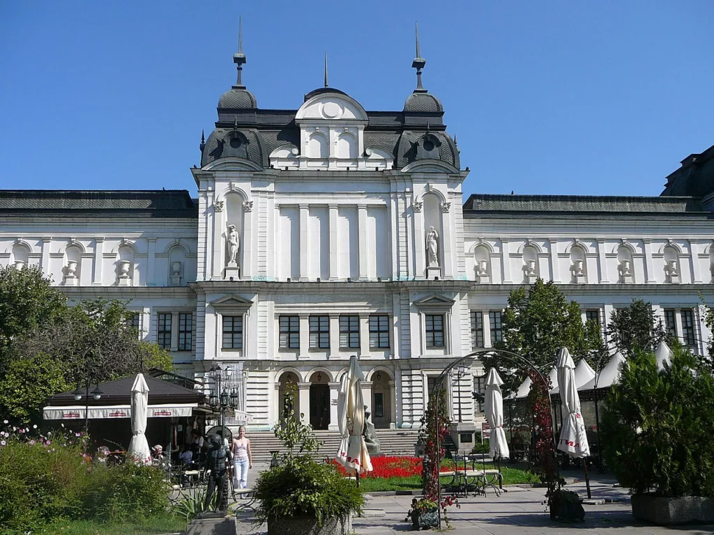 Национална галерия „Квадрат 500„, София, Снимка от Wikepedia